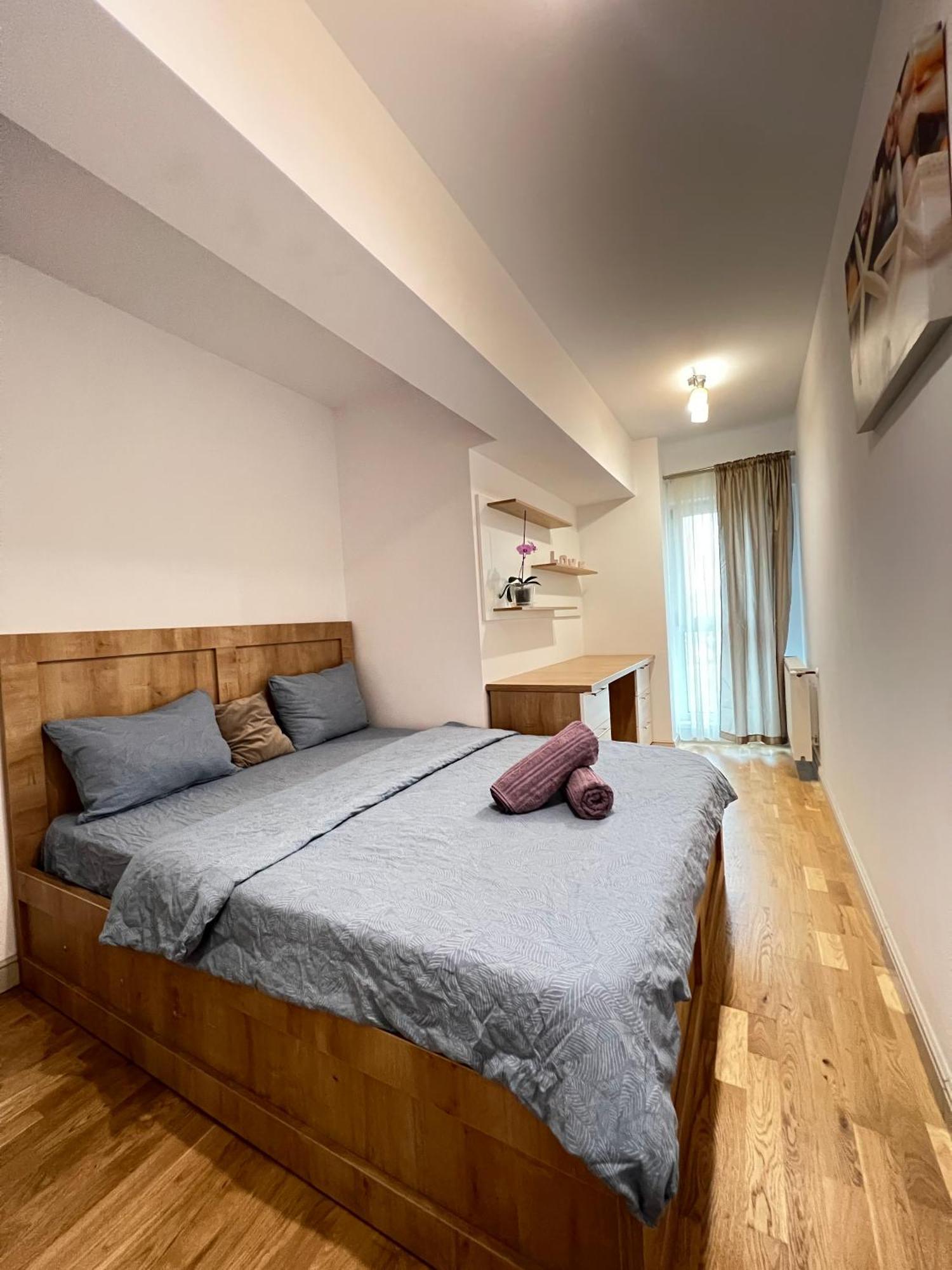 Airport Flyhub Chic Apartment Iasi Ngoại thất bức ảnh