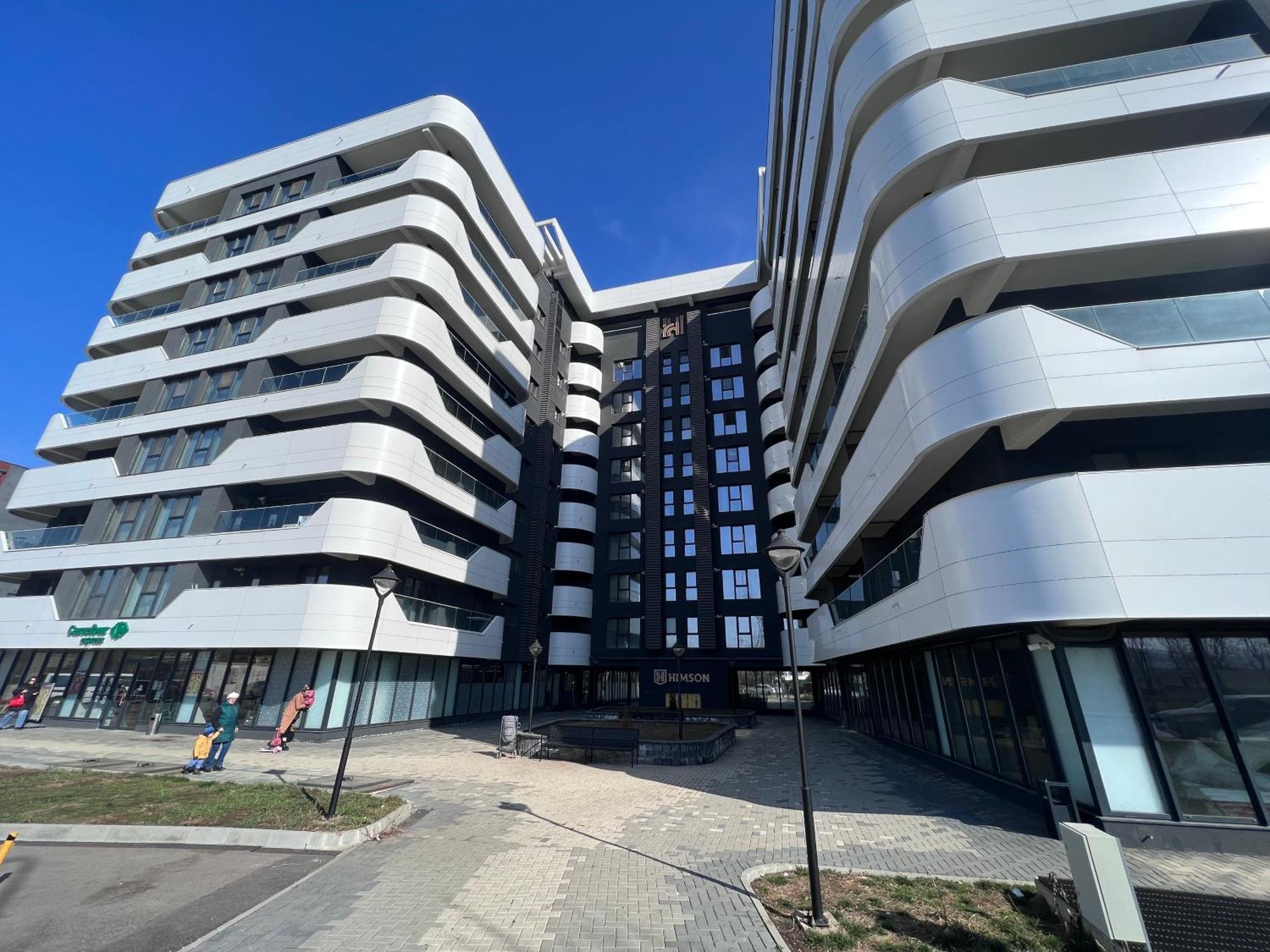 Airport Flyhub Chic Apartment Iasi Ngoại thất bức ảnh