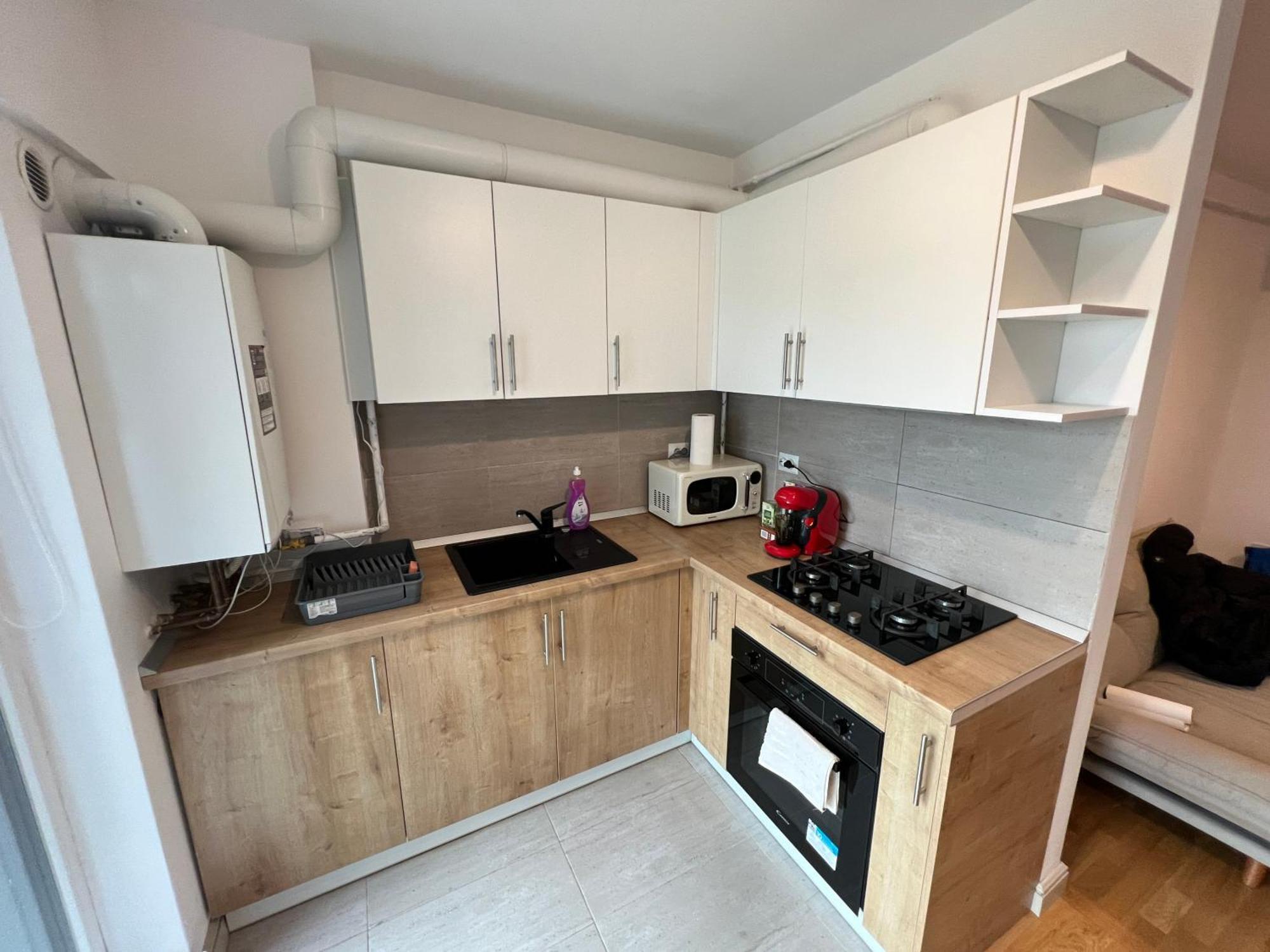 Airport Flyhub Chic Apartment Iasi Ngoại thất bức ảnh
